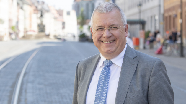 Bessere Regeln, weniger Bürokratie - Der CSU-Politiker Markus Ferber vertritt Schwaben seit 1994 im Europäischen Parlament - Quelle: Daniel Biskup